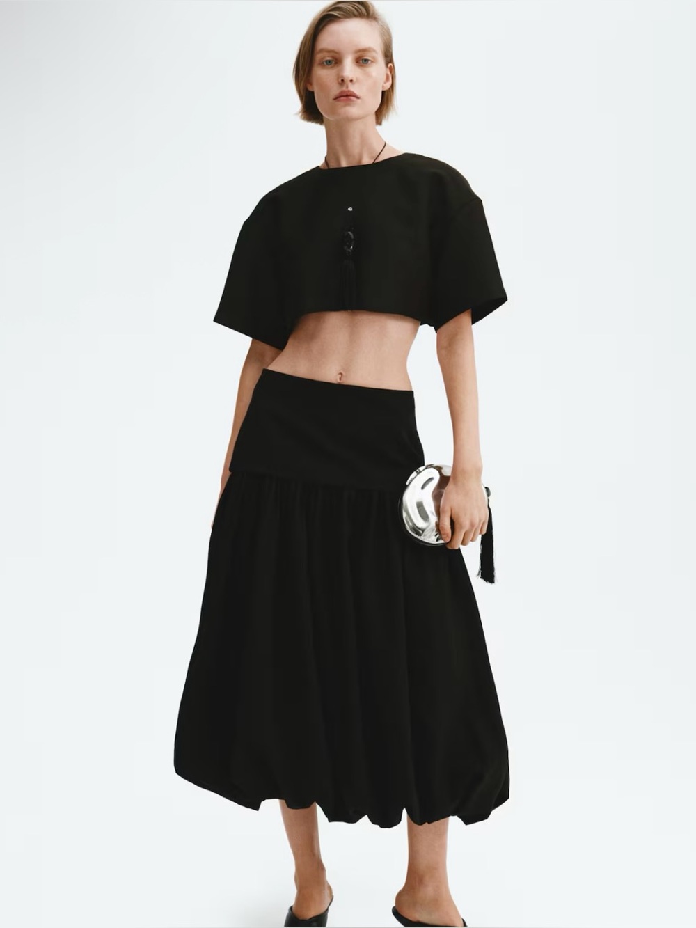 H&M S/S 2026 COLLECTION 
NWT BLACK DRESSY CROP TOP SIZE SMALL